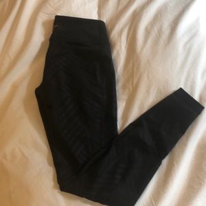 Old navy leggings black mesh panels size S